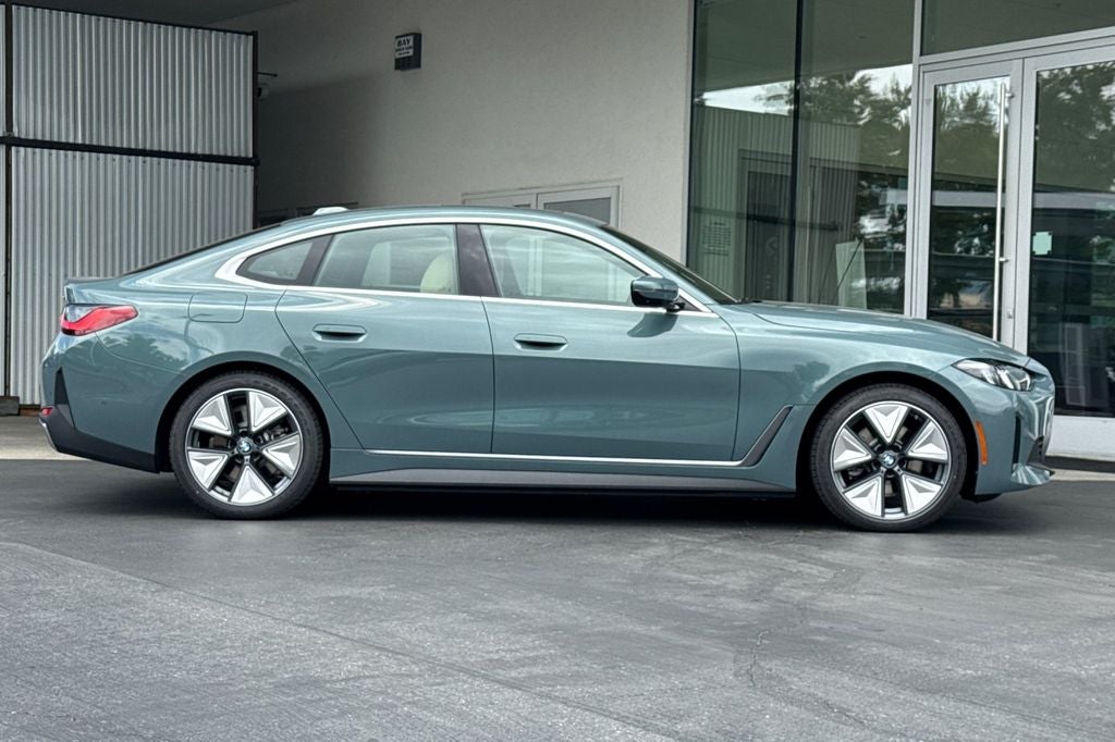 2026 BMW i4 eDrive40