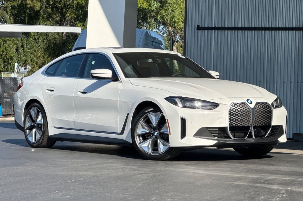 2026 BMW i4 eDrive40