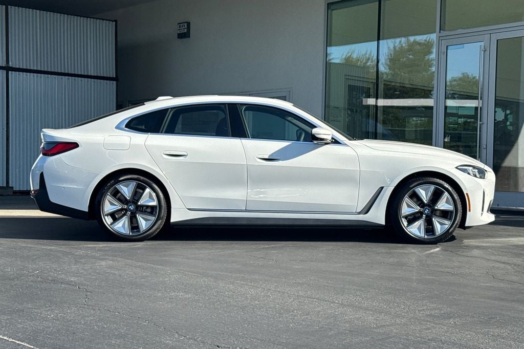 2026 BMW i4 eDrive40