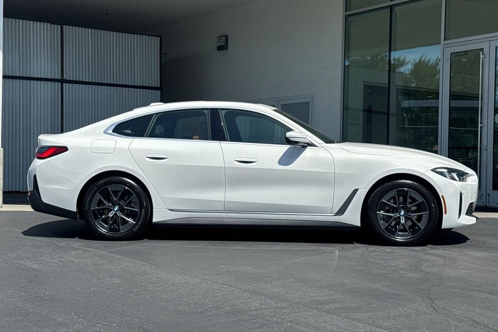 2026 BMW i4 eDrive40