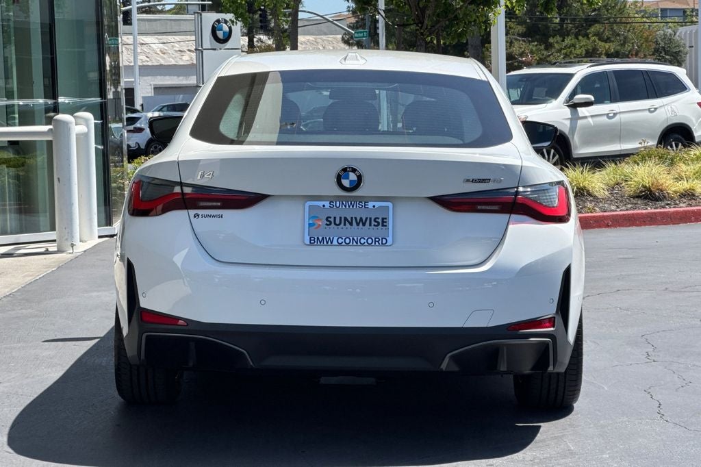 2026 BMW i4 eDrive40