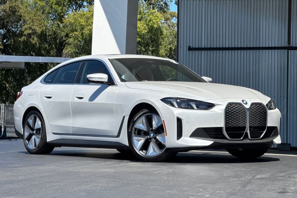 2026 BMW i4 eDrive40