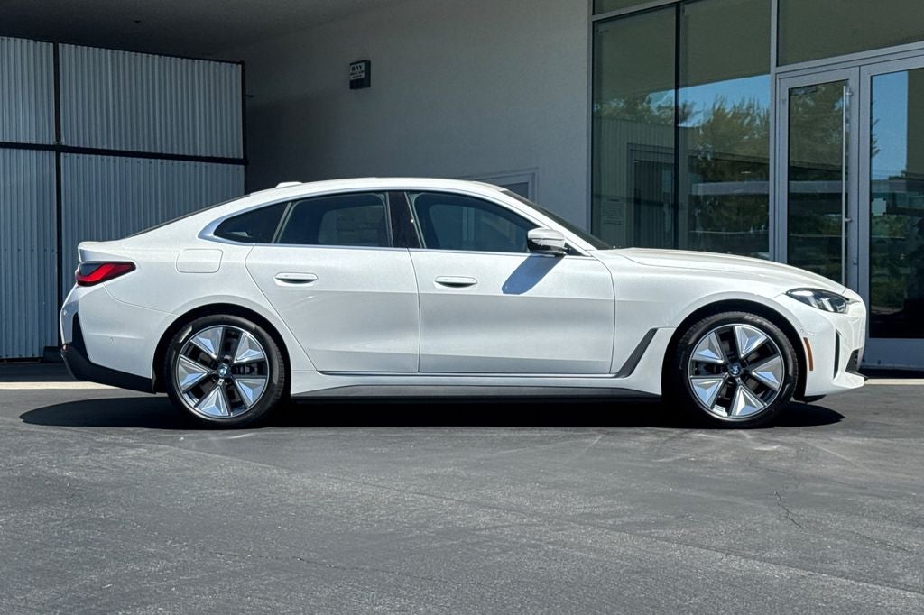2026 BMW i4 eDrive40