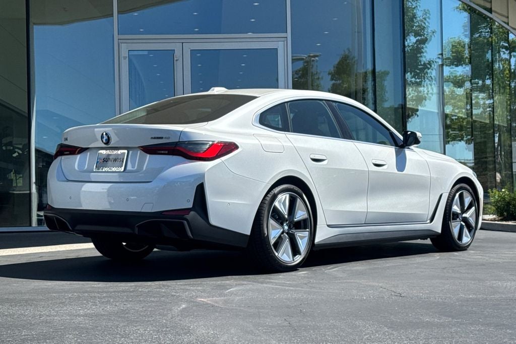 2026 BMW i4 eDrive40