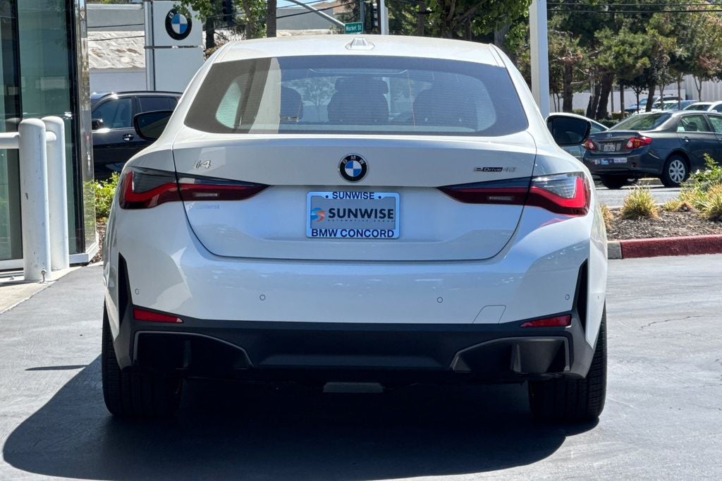 2026 BMW i4 eDrive40