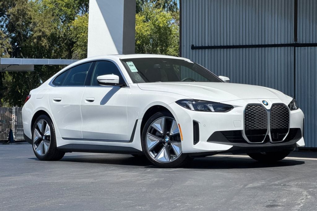 2026 BMW i4 eDrive40