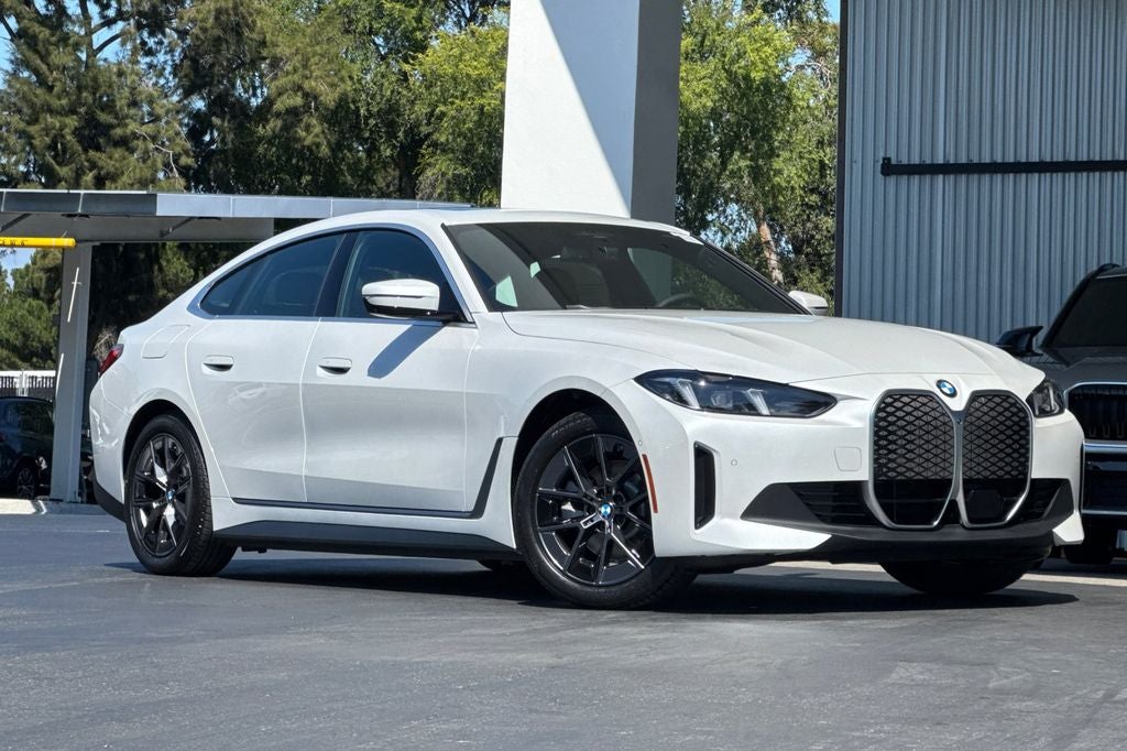 2026 BMW i4 eDrive40