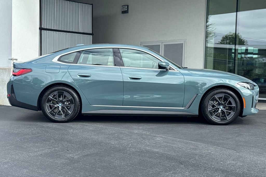 2026 BMW i4 eDrive40