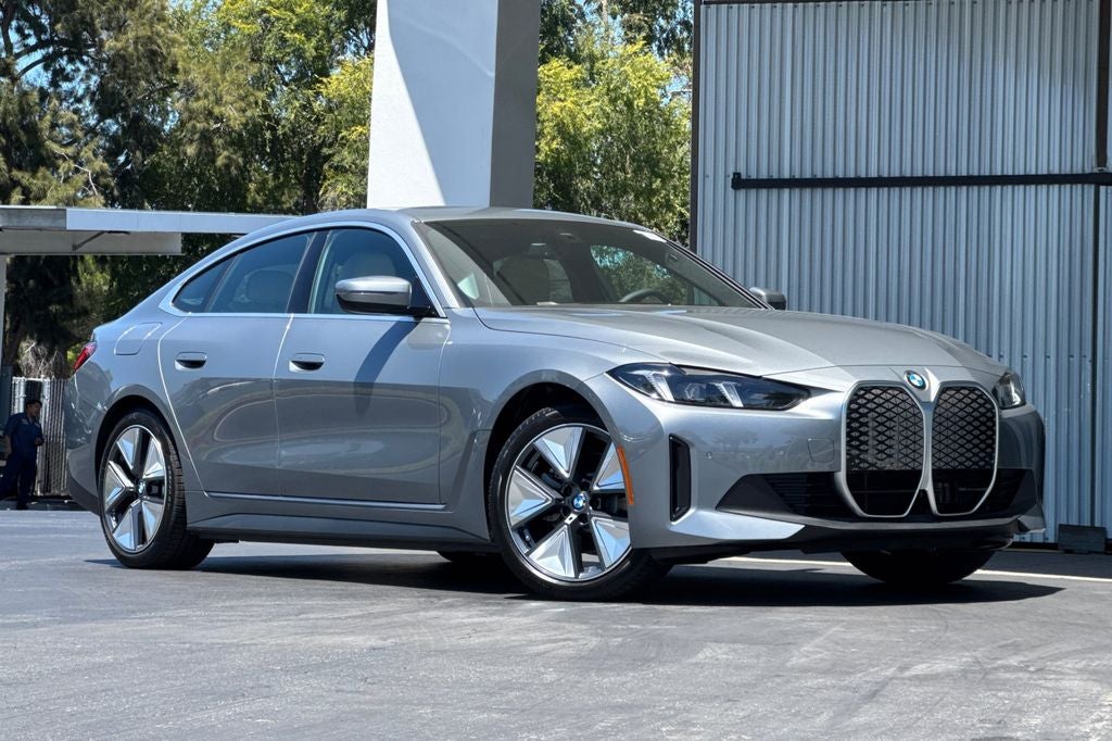 2026 BMW i4 eDrive40