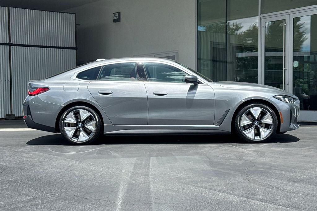 2026 BMW i4 eDrive40