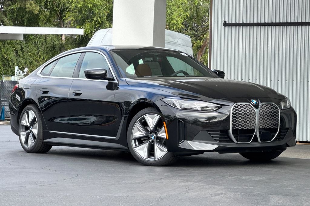 2026 BMW i4 eDrive40