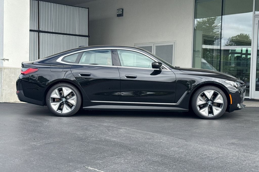2026 BMW i4 eDrive40