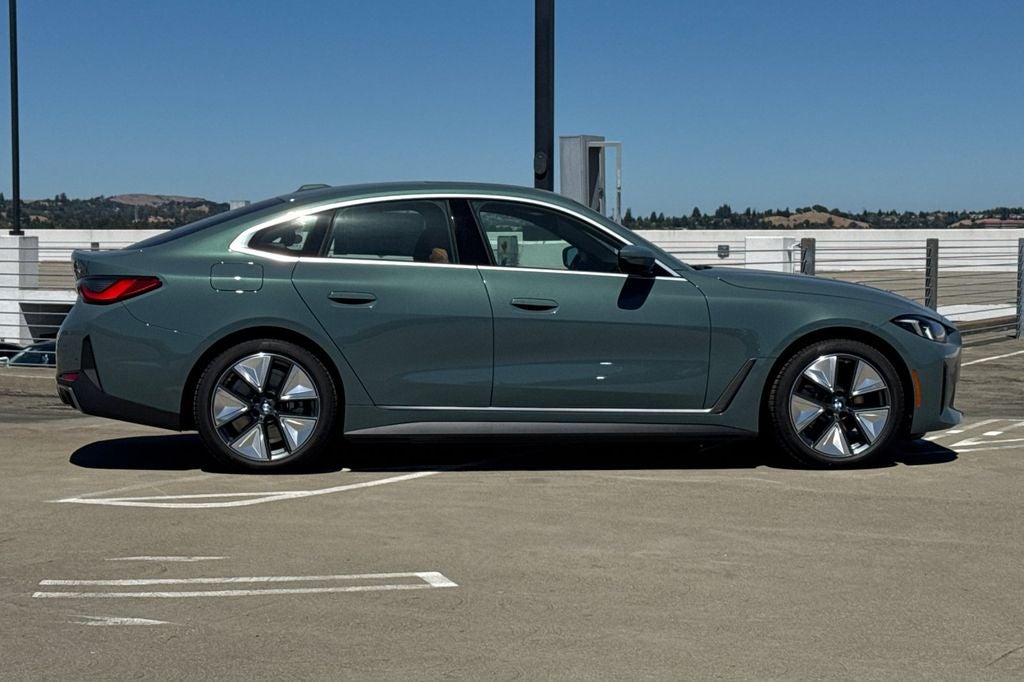 2026 BMW i4 eDrive40
