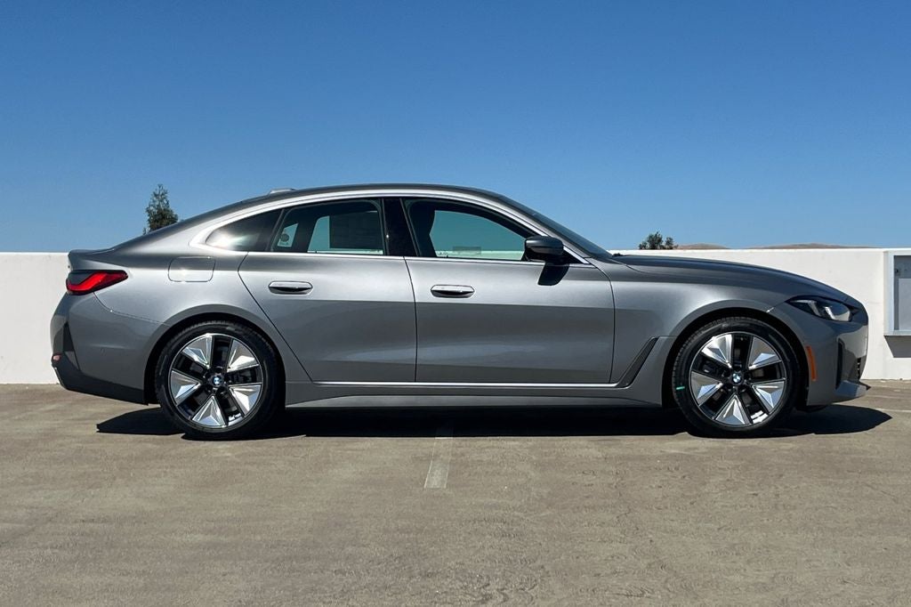 2026 BMW i4 eDrive40