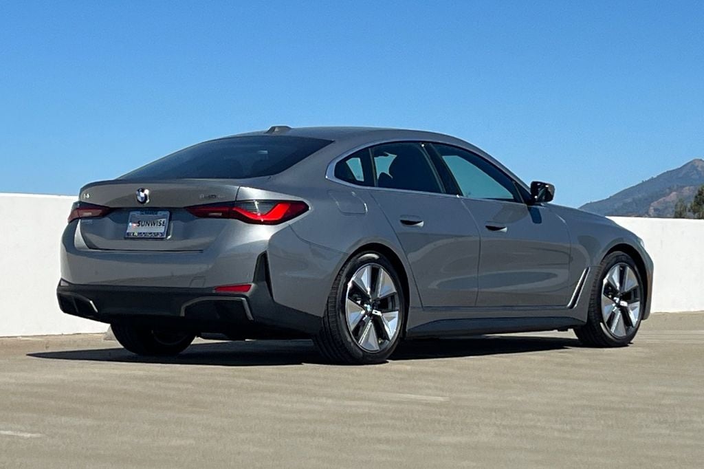 2026 BMW i4 eDrive40