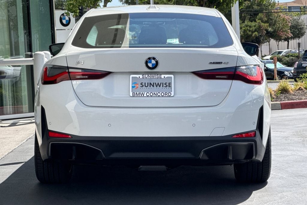 2026 BMW i4 eDrive40