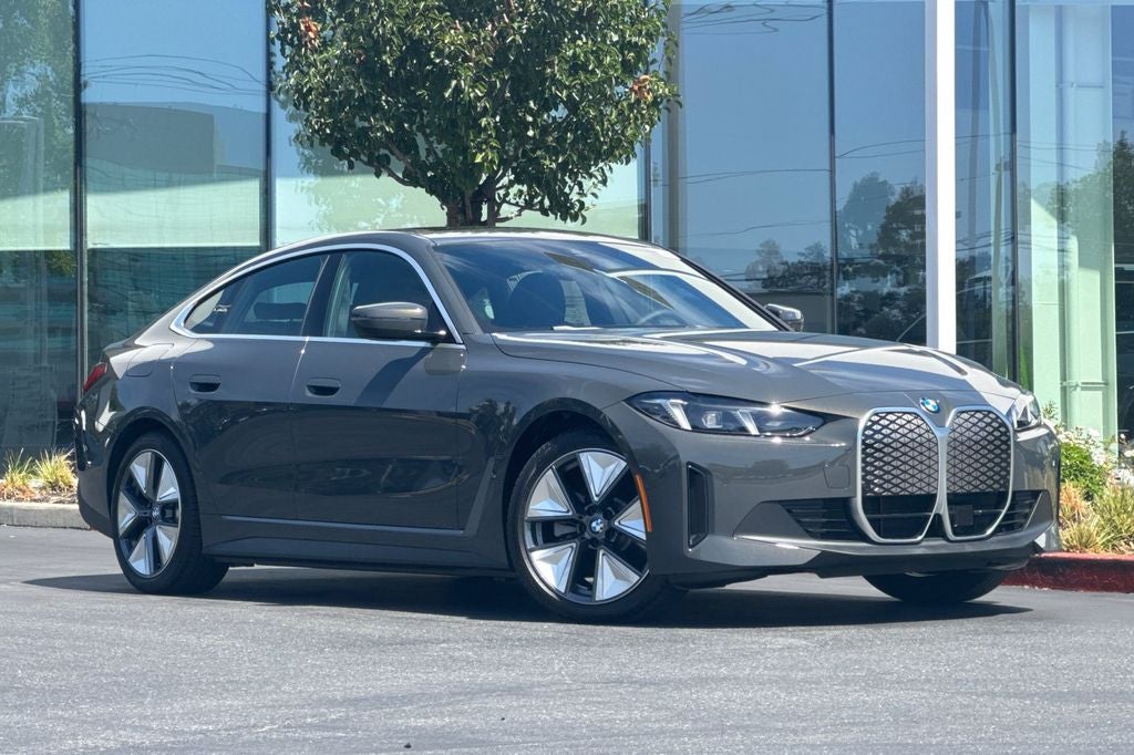 2026 BMW i4 eDrive40