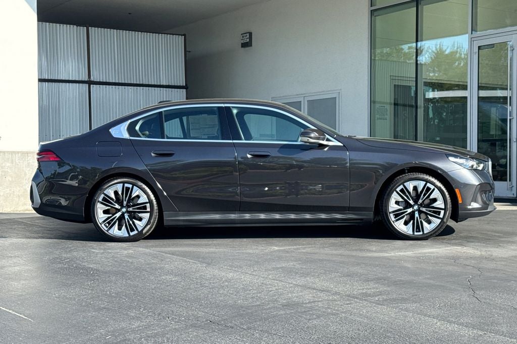 2026 BMW i5 eDrive40