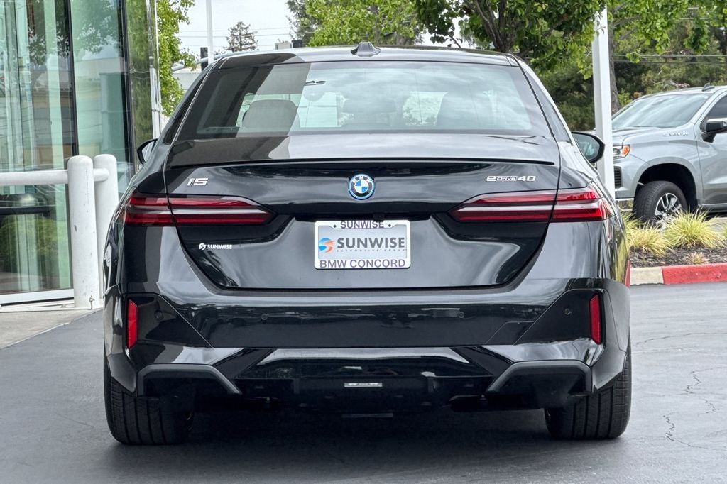 2026 BMW i5 eDrive40
