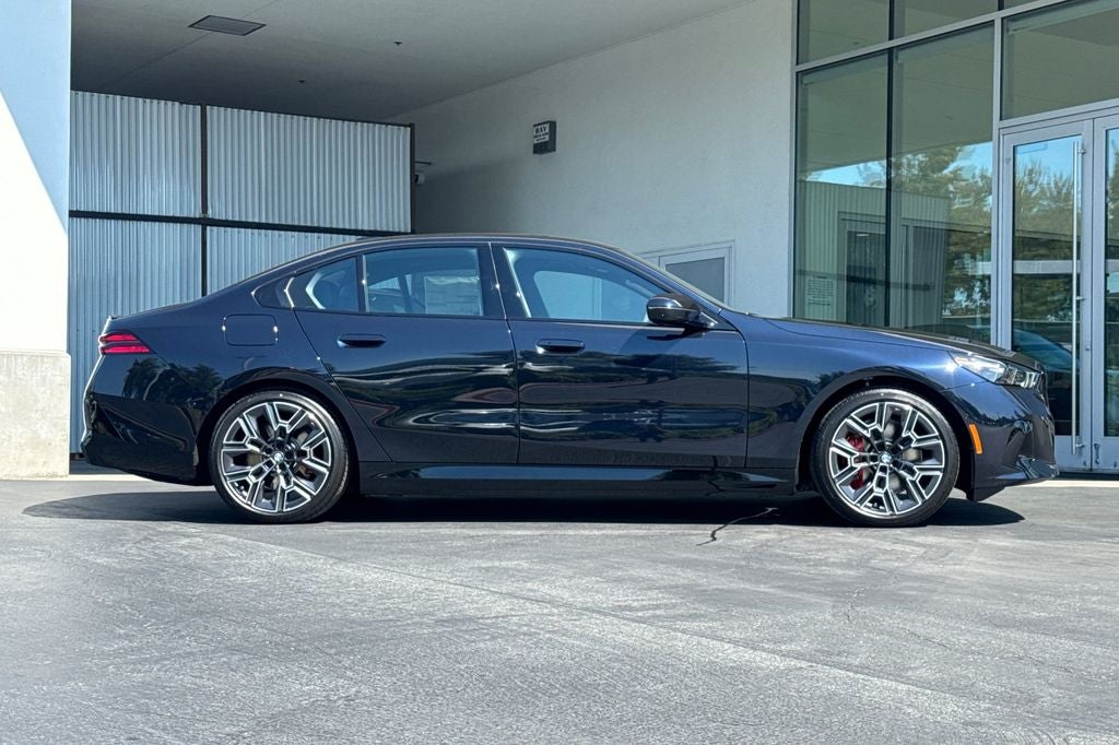 2027 BMW 5 Series i5 edr
