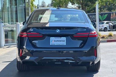 2027 BMW 5 Series i5 edr