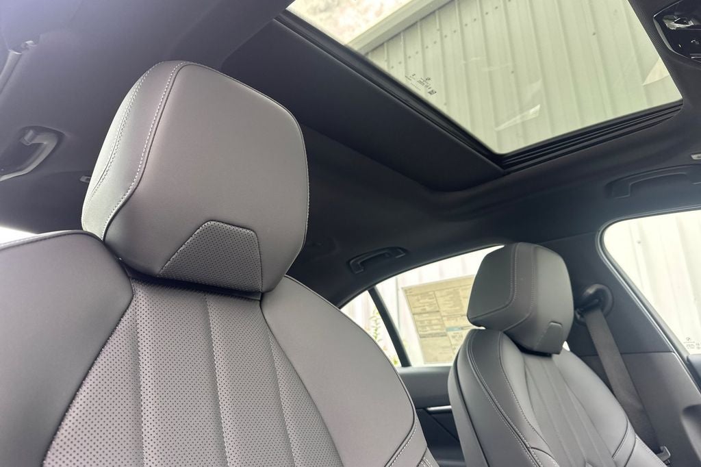 2027 BMW 5 Series i5 edr