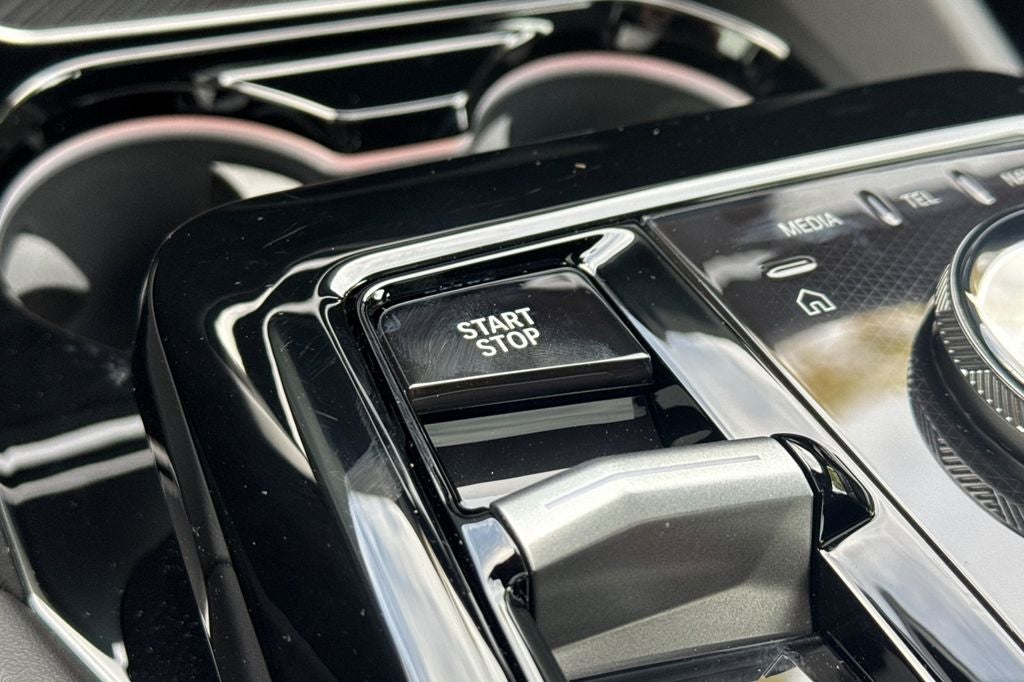 2027 BMW 5 Series i5 edr