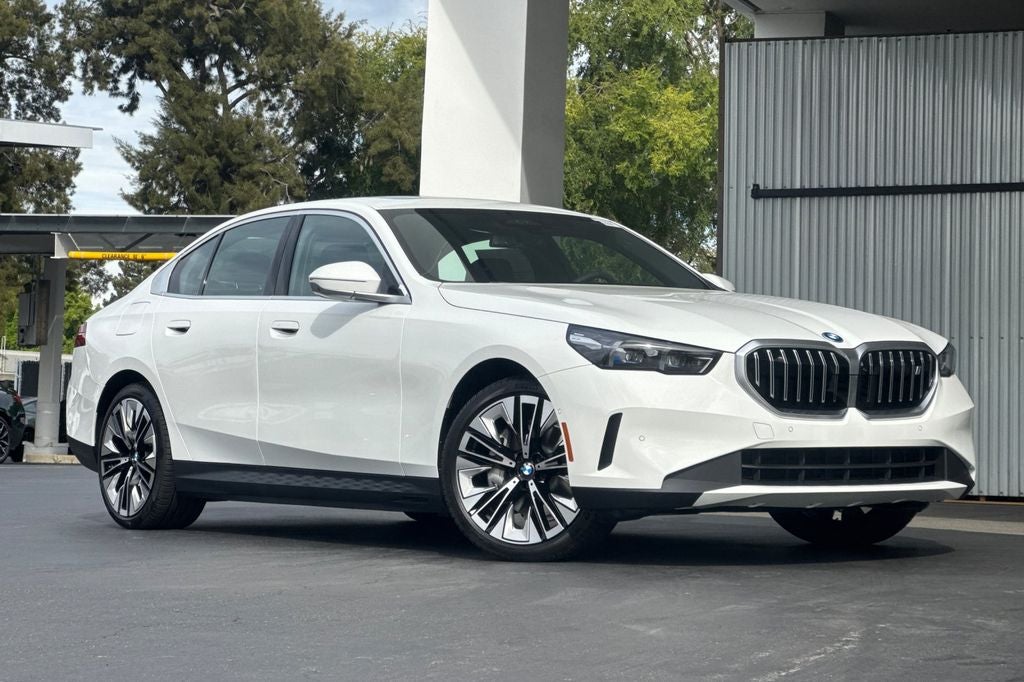 2027 BMW 5 Series i5 edr