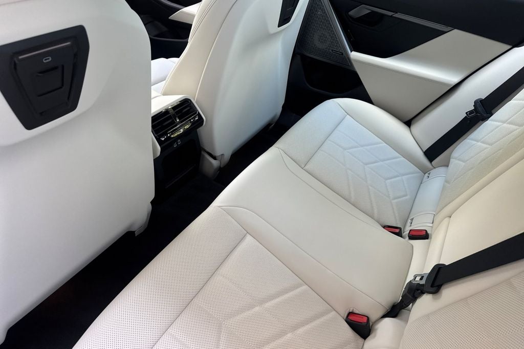 2026 BMW i5 eDrive40