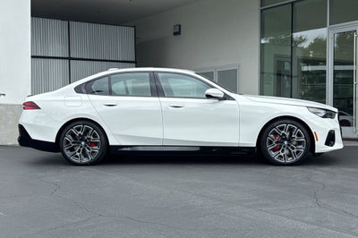2027 BMW 5 Series i5 edr