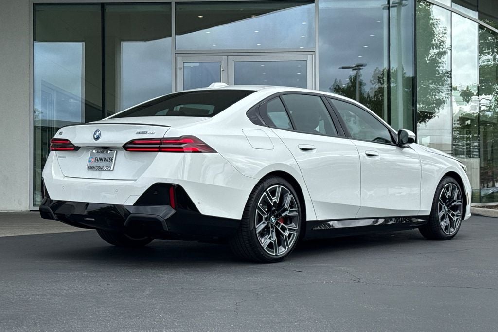 2027 BMW 5 Series i5 edr