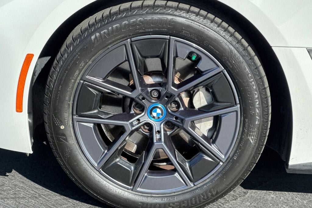 2023 BMW i4 eDrive40