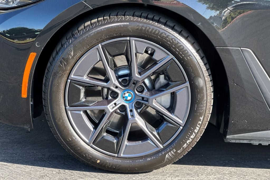 2023 BMW i4 eDrive40