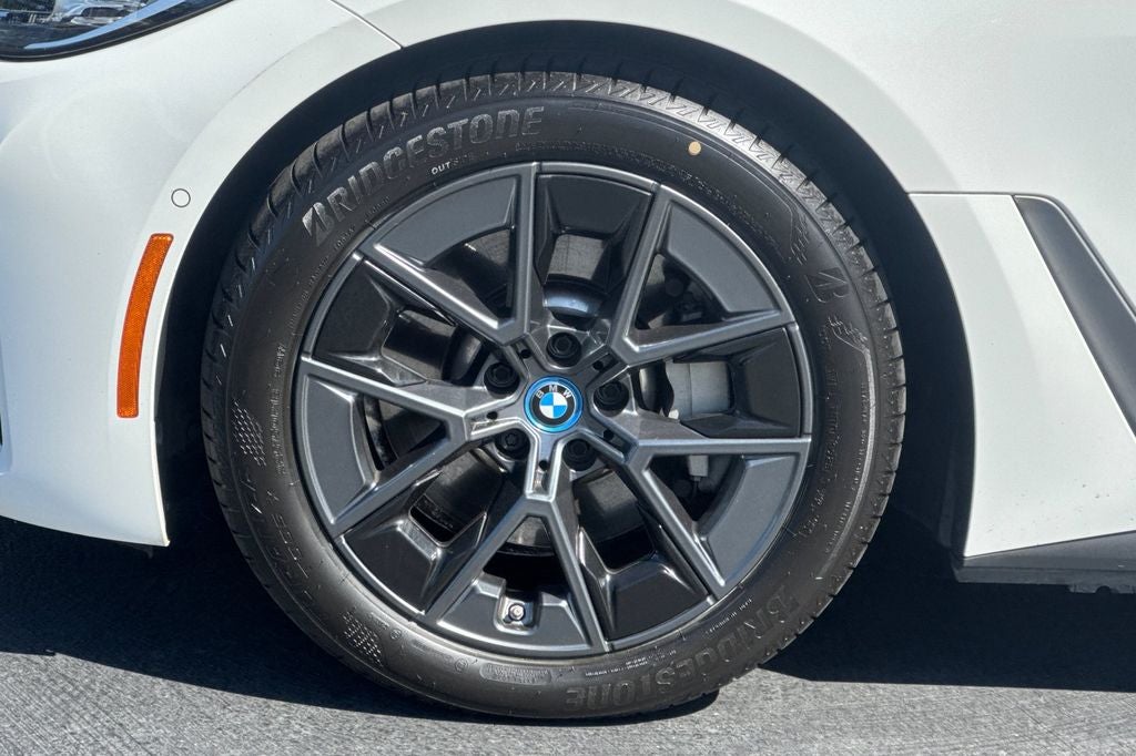 2023 BMW i4 eDrive40