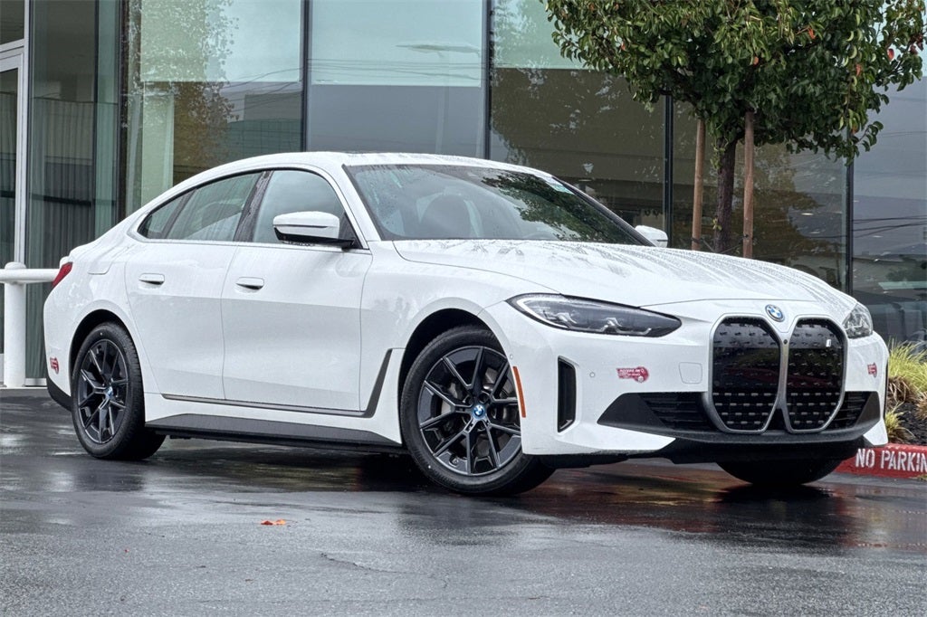 2023 BMW i4 eDrive40