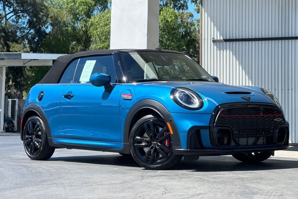 2023 MINI John Cooper Works Iconic