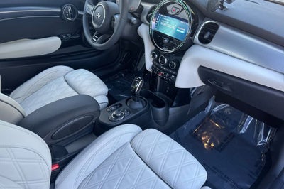 2023 MINI John Cooper Works Iconic