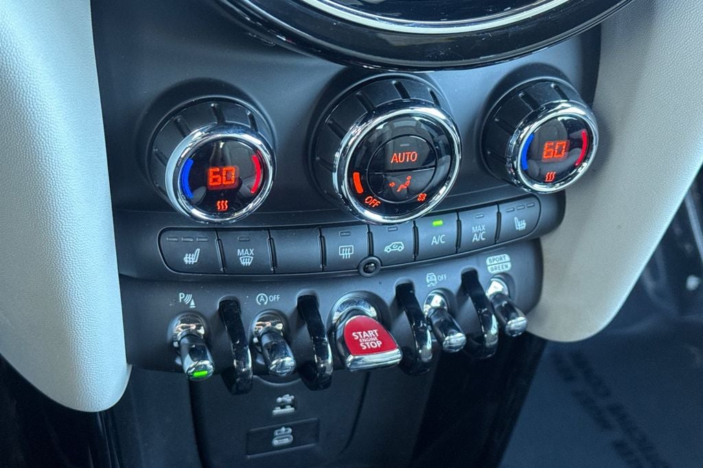 2023 MINI John Cooper Works Iconic