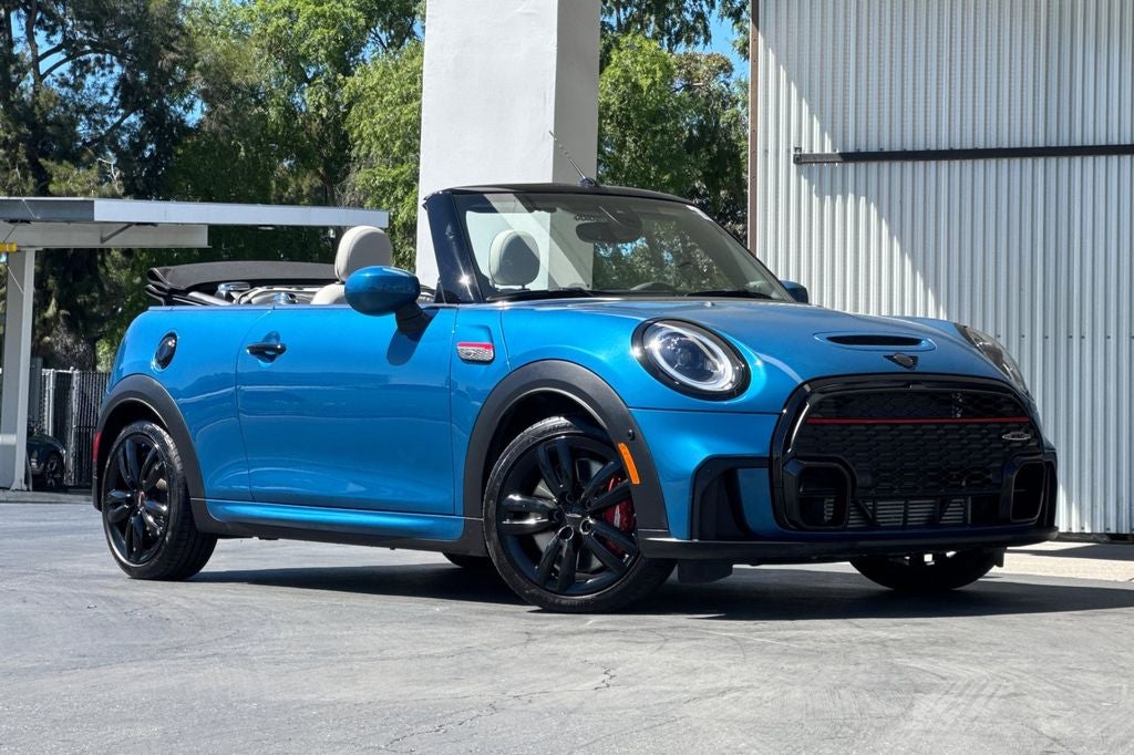 2023 MINI John Cooper Works Iconic