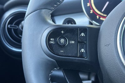 2023 MINI John Cooper Works Iconic