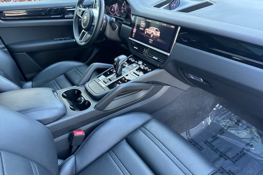 2021 Porsche Cayenne Base