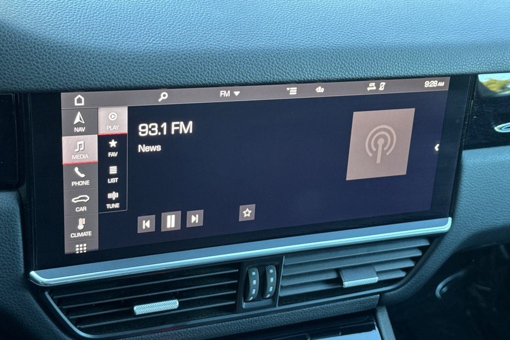 2021 Porsche Cayenne Base