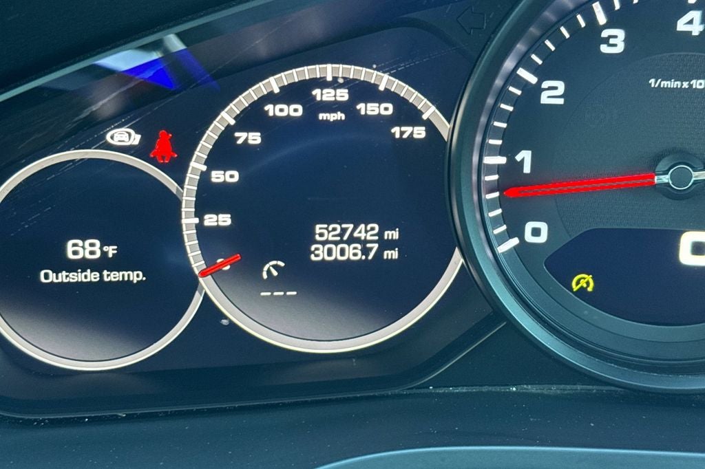 2021 Porsche Cayenne Base