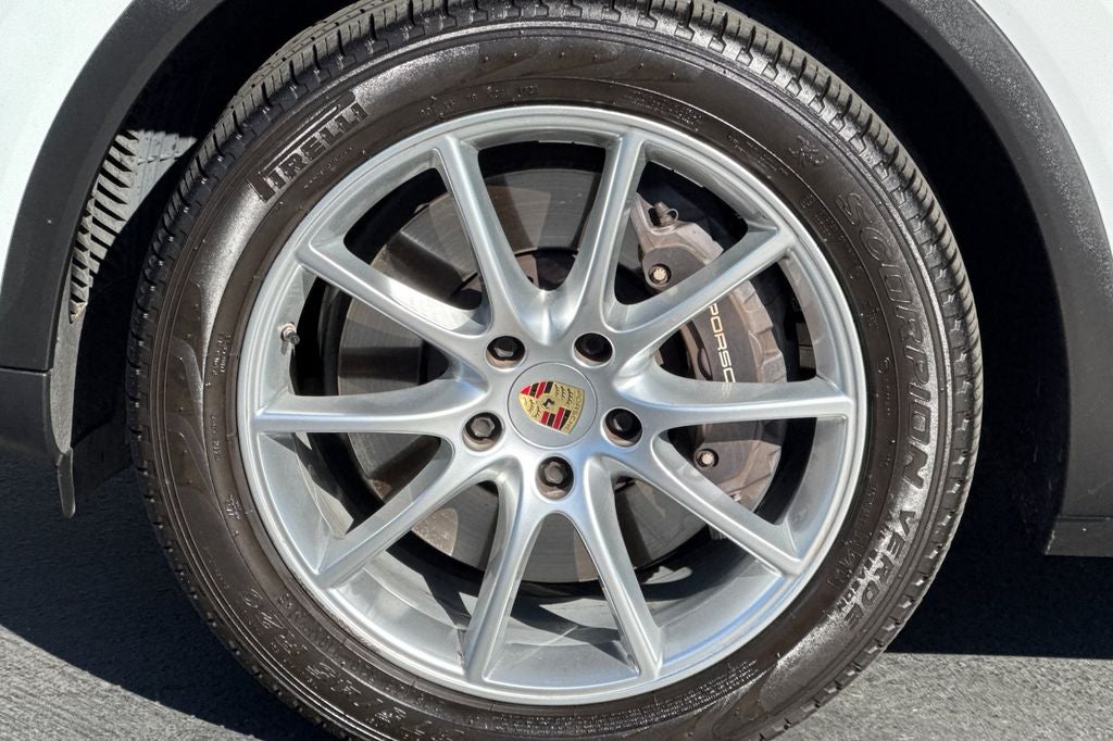 2021 Porsche Cayenne Base