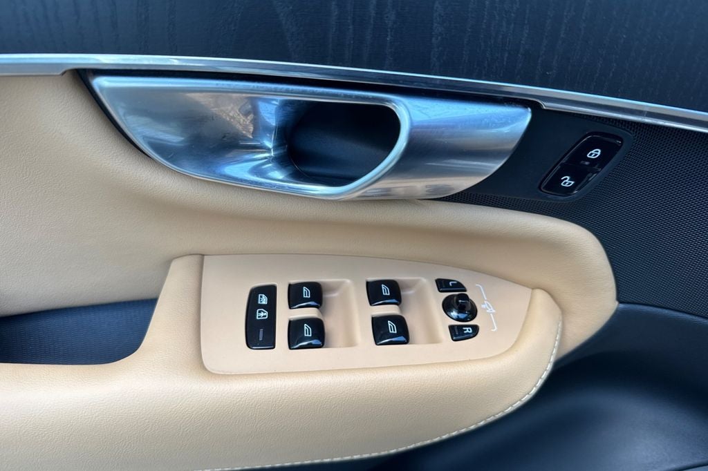 2023 Volvo XC90 Ultimate