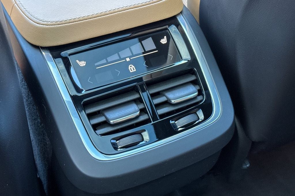 2023 Volvo XC90 Ultimate