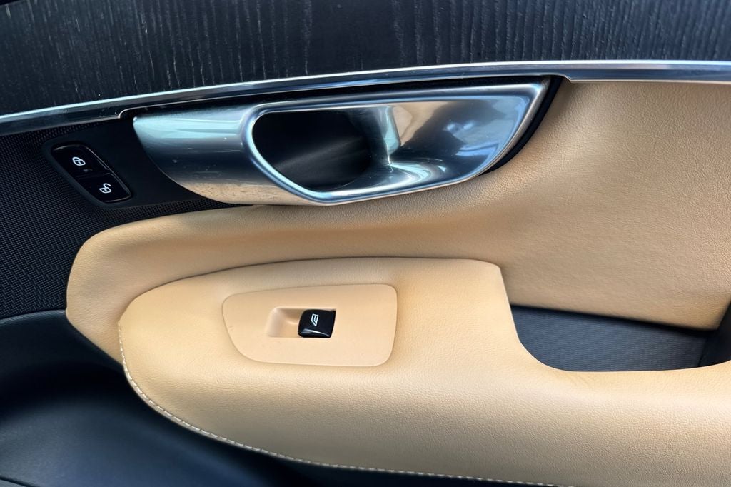 2023 Volvo XC90 Ultimate