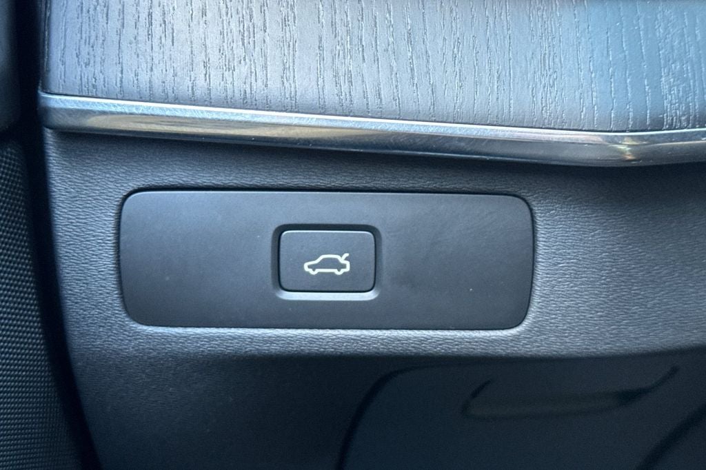 2023 Volvo XC90 Ultimate