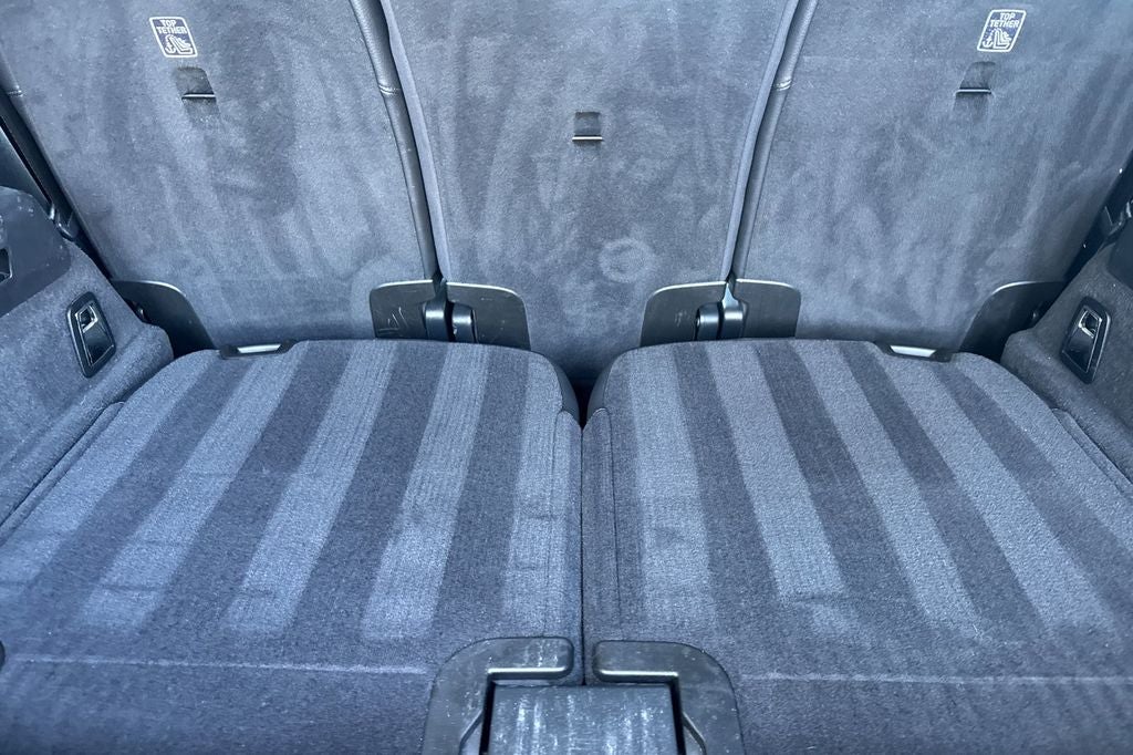 2017 Volvo XC90 T6 Momentum