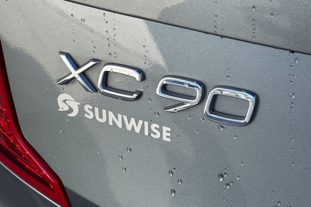 2017 Volvo XC90 T6 Momentum